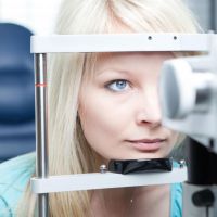 zdravljenje z lasersko miopijo