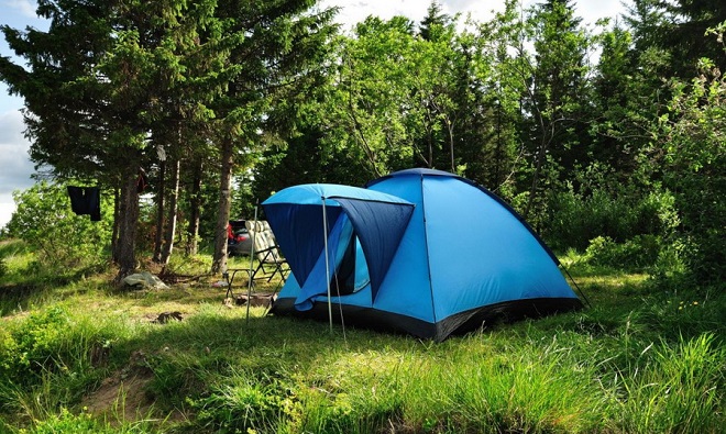 Палатка - обязательный атрибут любого туриста