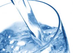 Mineralna voda za cevke