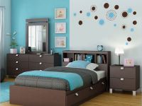 1. Tirkizna boja u unutrašnjosti spavaće sobe