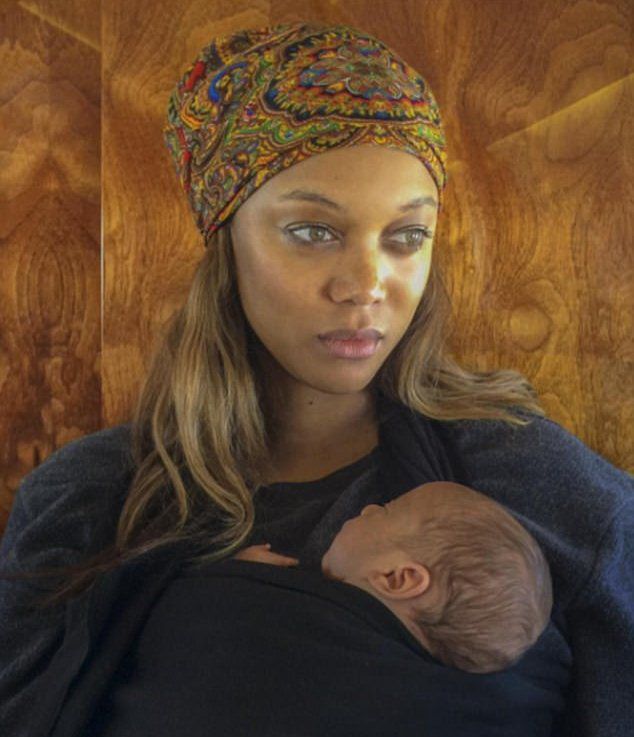 Тайра Бэнкс с новорожденным сыном