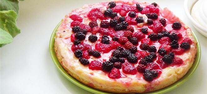 Tyrolský koláč "Berry Glade"