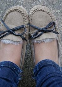 Uggs loafers3