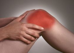 ultrazvok kolenskega sklepa, ki ga daje