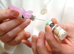 Нужны ли прививки детям
