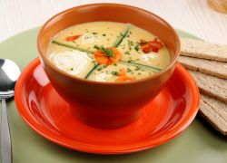 зеленчукова крем супа със сметана