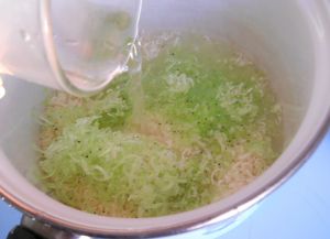Vyrábíme těstoviny na mytí nádobí - recepty z improvizovaných prostředků4