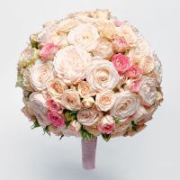 Сватбен букет от рози 9