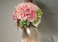 Сватбени букети от рози 3