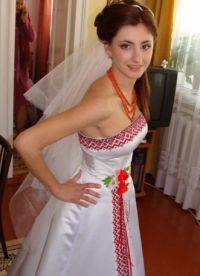 Svatební šaty v ukrajinském stylu 5