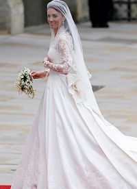 Poročna obleka Kate Middleton 2