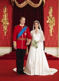 Suknia ślubna Kate Middleton 6