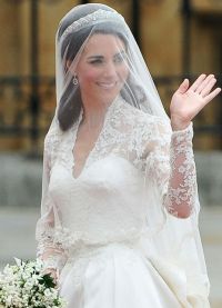 Vjenčana haljina Kate Middleton 7