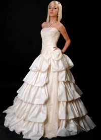Vjenčane haljine s pramcem 8
