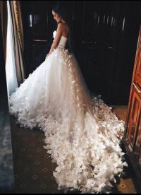 Vjenčana haljina s leptirima 4