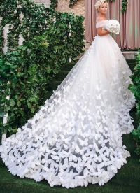 Сватбена рокля с пеперуди 5