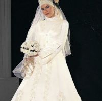 Svatební šaty s dlouhými rukávy 5