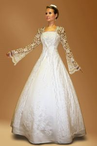 Svatební šaty 2013 s rukávy 3