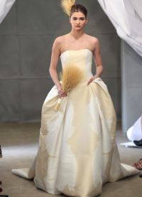 Сватбени рокли на Каролина Херера 1