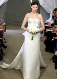 Сватбени рокли на Каролина Херера 5