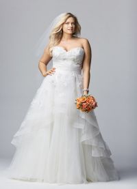 Svatební šaty pro obézní ženy 9