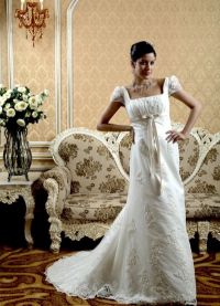 Empire svatební šaty1