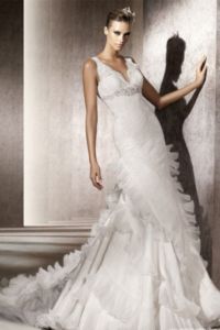 Сватбени рокли Pronovias 9