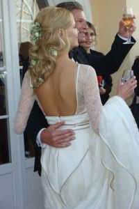 Suknie ślubne z otwartymi plecami 8