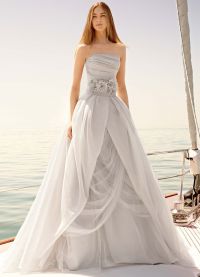 Luxusní svatební šaty 8