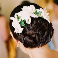 Vjenčanja frizura s cvijećem 4