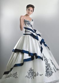 modré svatební šaty1