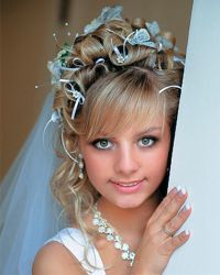 Ślubny makijaż dla blondynki 8