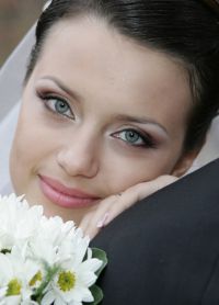 Svatební make - up pro modré oči 7