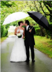 Ślubna sesja zdjęciowa w deszczu 13