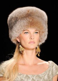 кои шапки са на мода през зимата на 2015 г. 2016 9