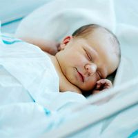 dětský porodní spánek