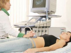 ultrazvuk pánev, který ukazuje