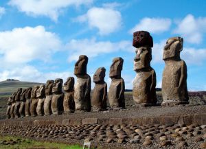 Огромные статуи острова Пасхи