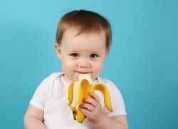 са бананите полезни за децата?