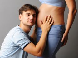 когато бебето започне да се движи по време на 1 бременност