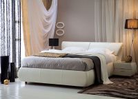 Białe łóżko 5
