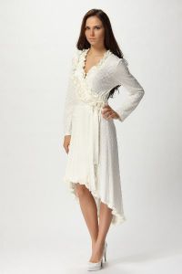 Бяла коктейлна рокля 1