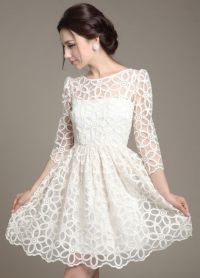 bijela pamučna haljina s čipkom 2