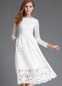 бяла памучна рокля с дантела 8