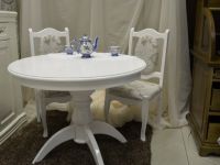 Bijeli stol za blagovanje 1