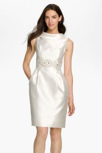 Biała sukienka 5 etui