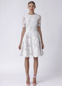 biała sukienka z koronką 4