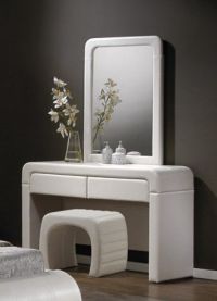 бяла тоалетка с огледало6