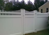 bílý plot 11