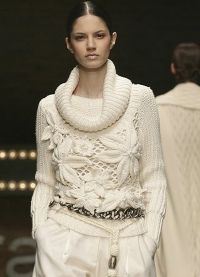 Бял плетен пуловер5